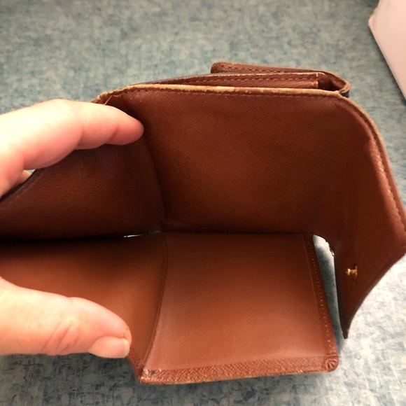Vintage Louis Vuitton Monogram Wallet - Picture 7 of 8